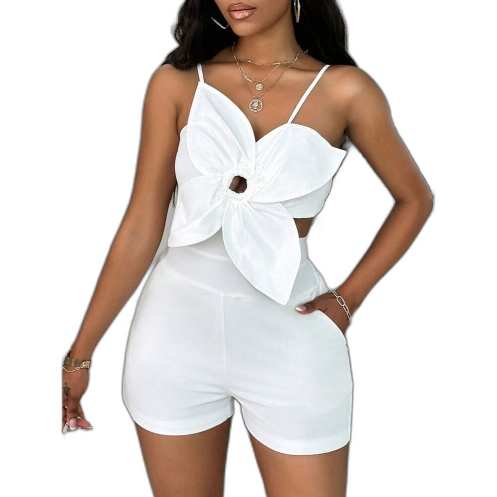 ChicMe White Floral 3D Rose Shirred Romper with Pockets – Small